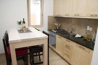 Апартаменты Apartments Brežanin Сутоморе Апартаменты-студио-3