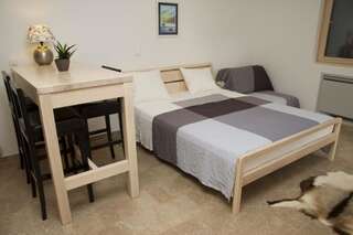 Апартаменты Apartments Brežanin Сутоморе Апартаменты-студио-22